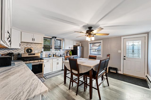 105 Shodda Street, Lacey, NJ 08731