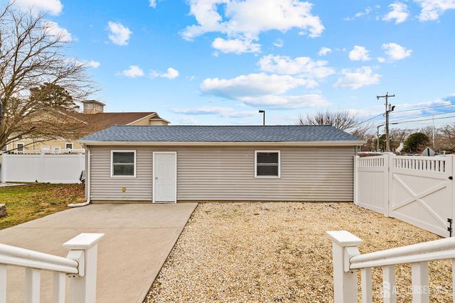 105 Shodda Street, Lacey, NJ 08731