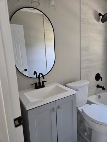 4010 OVERTON CROSSING RD, Memphis, TN 38127