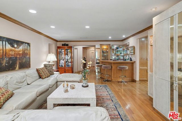 3170 Hutton Drive, Beverly Hills, CA 90210