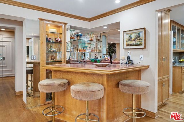 3170 Hutton Drive, Beverly Hills, CA 90210