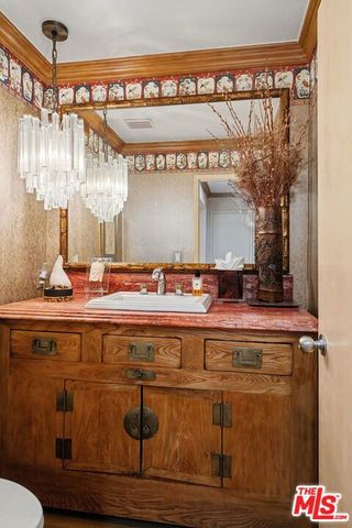 3170 Hutton Drive, Beverly Hills, CA 90210