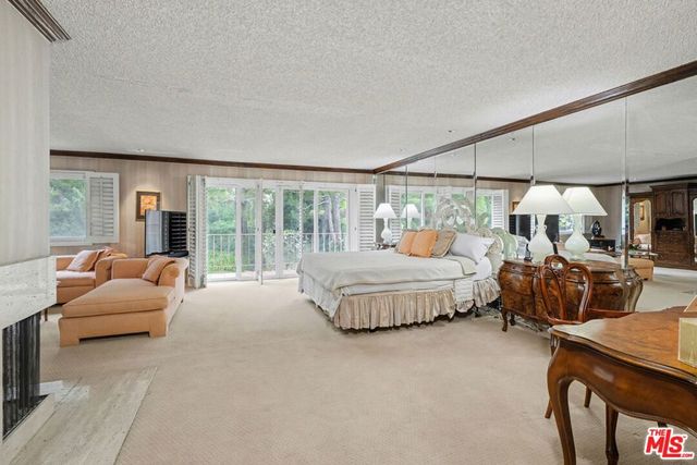 3170 Hutton Drive, Beverly Hills, CA 90210