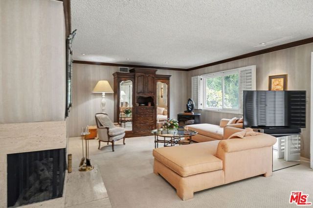 3170 Hutton Drive, Beverly Hills, CA 90210