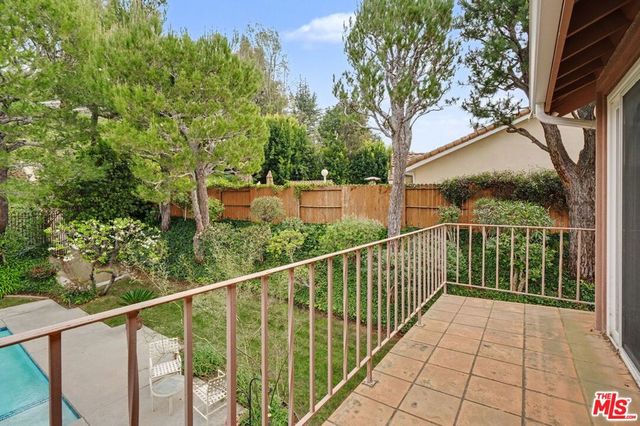 3170 Hutton Drive, Beverly Hills, CA 90210