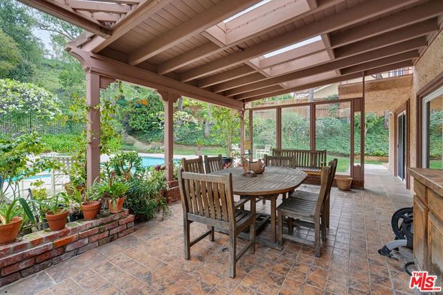 3170 Hutton Drive, Beverly Hills, CA 90210