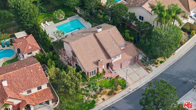 3170 Hutton Drive, Beverly Hills, CA 90210