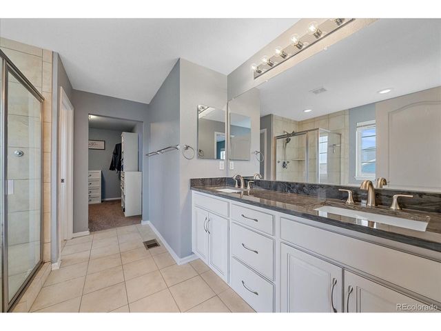 25160 E Ellsworth Dr, Aurora, CO 80018