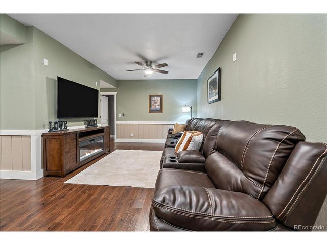 25160 E Ellsworth Dr, Aurora, CO 80018