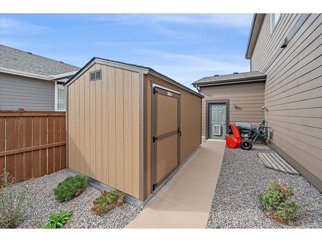 25160 E Ellsworth Dr, Aurora, CO 80018