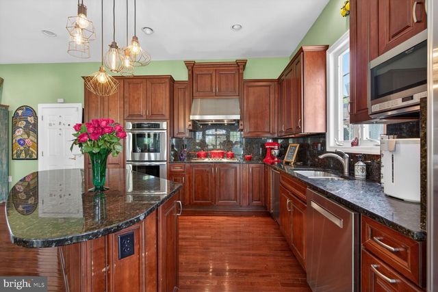 106 CALVARY CT SE, Leesburg, VA 20175
