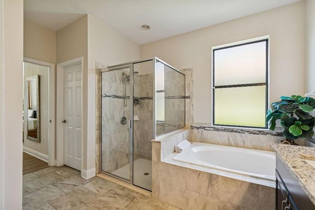 3987 SUNSET LAKE DRIVE, Lakeland, FL 33810