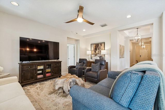 3987 SUNSET LAKE DRIVE, Lakeland, FL 33810