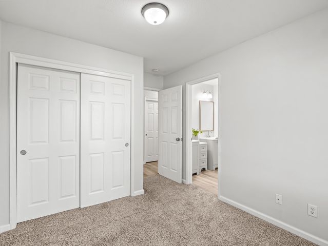 390 Tucker Avenue, Sanger, CA 93657