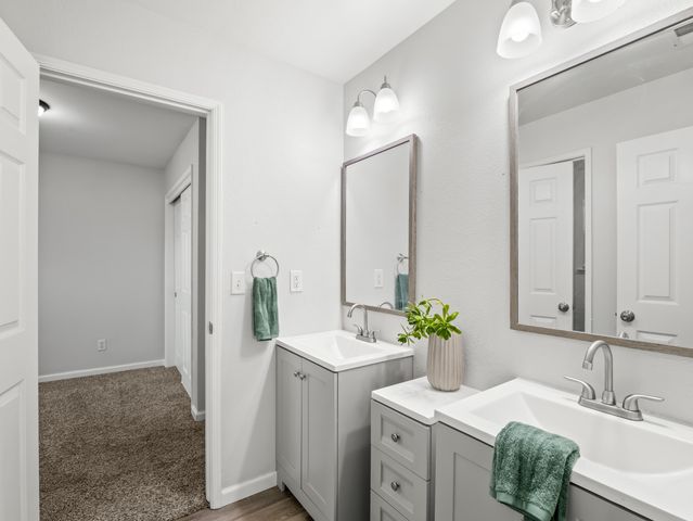 390 Tucker Avenue, Sanger, CA 93657