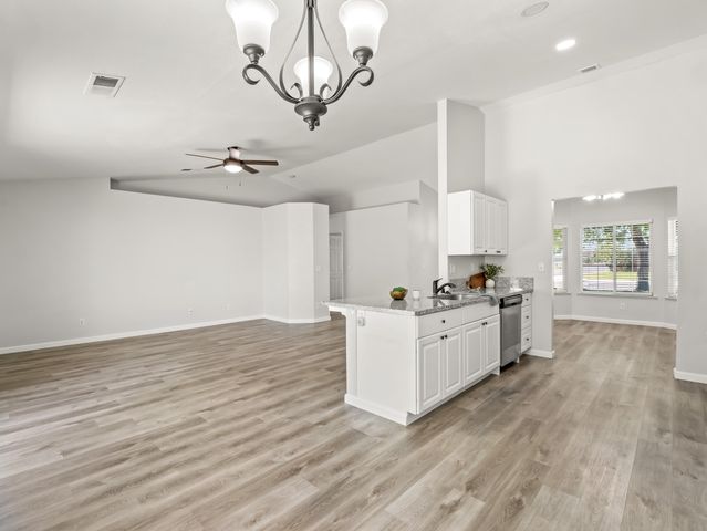 390 Tucker Avenue, Sanger, CA 93657