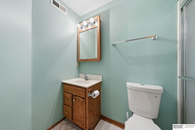 715 Bridger Road, Lincoln, NE 68521