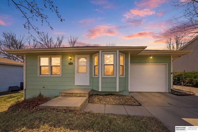 715 Bridger Road, Lincoln, NE 68521