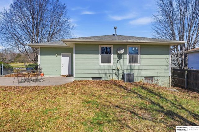 715 Bridger Road, Lincoln, NE 68521