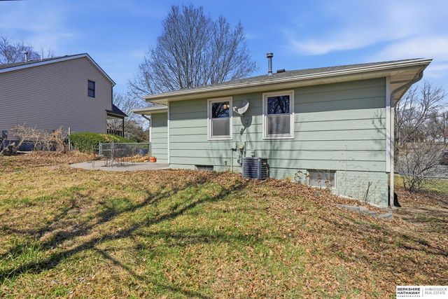 715 Bridger Road, Lincoln, NE 68521