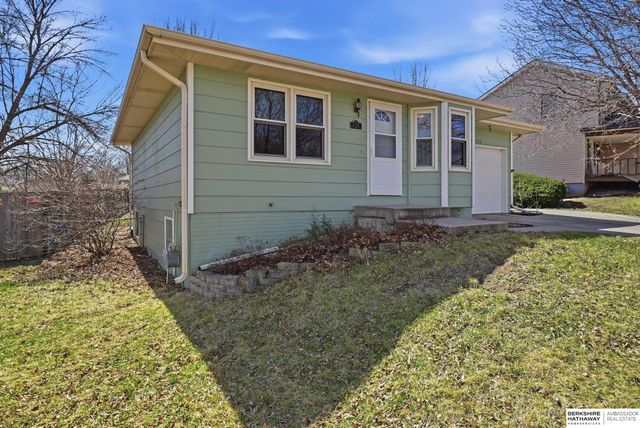 715 Bridger Road, Lincoln, NE 68521