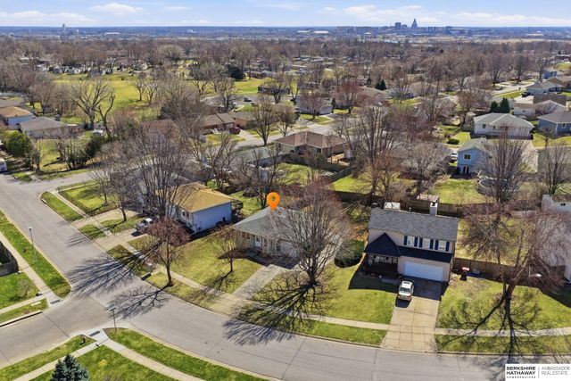 715 Bridger Road, Lincoln, NE 68521