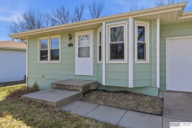 715 Bridger Road, Lincoln, NE 68521