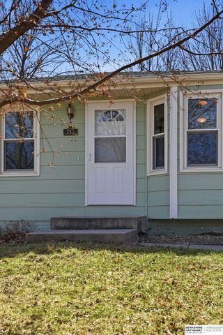 715 Bridger Road, Lincoln, NE 68521
