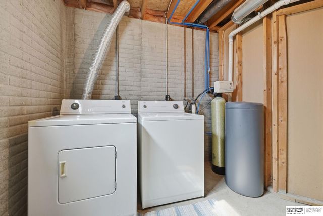 715 Bridger Road, Lincoln, NE 68521