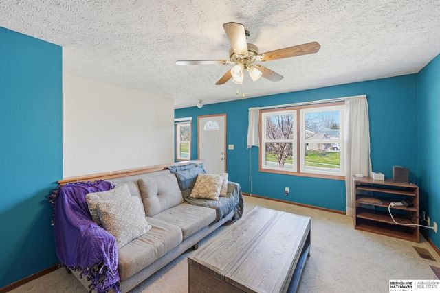 715 Bridger Road, Lincoln, NE 68521