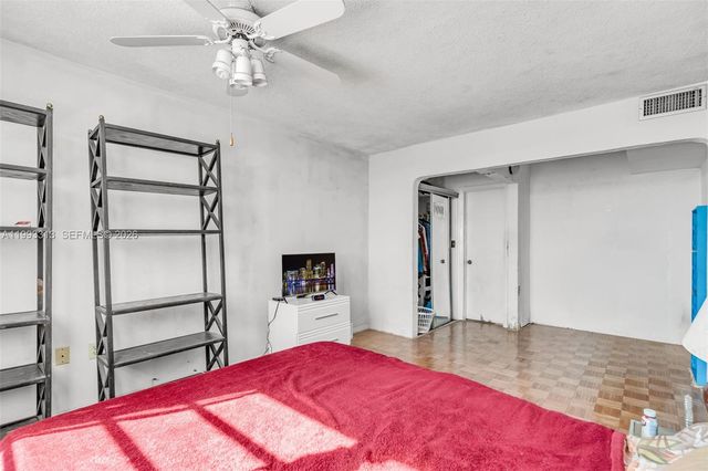 3010 Marcos Drive R308, Aventura, FL 33160