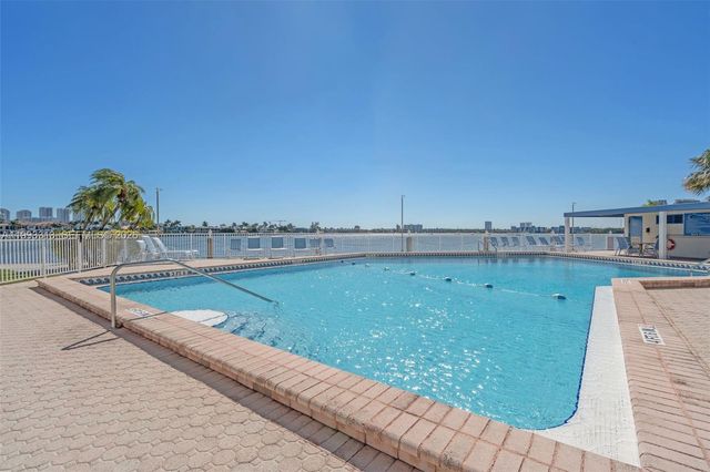 3010 Marcos Drive R308, Aventura, FL 33160