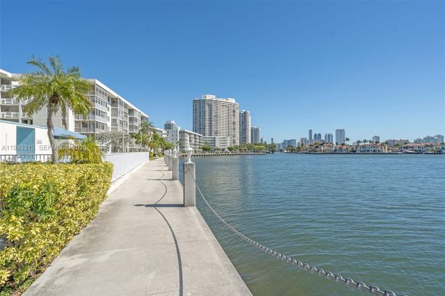 3010 Marcos Drive R308, Aventura, FL 33160