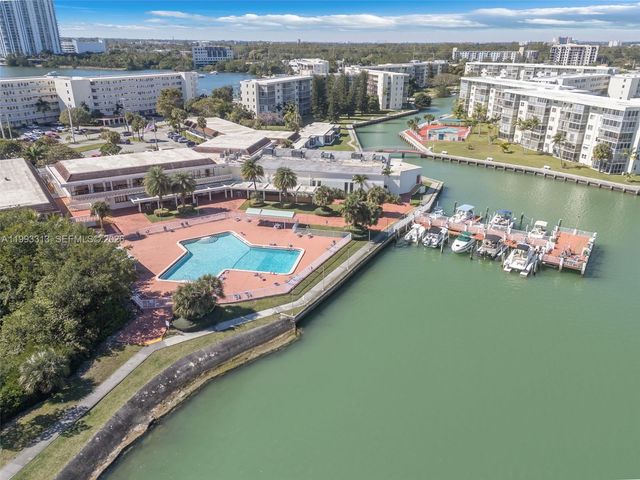 3010 Marcos Drive R308, Aventura, FL 33160