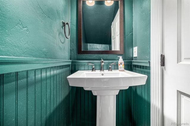 1423 Elizabeth Street, Denver, CO 80206