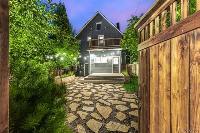 1423 Elizabeth Street, Denver, CO 80206