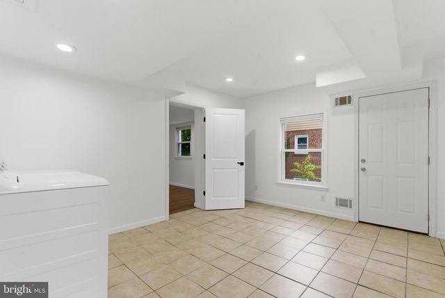 1511 CREST RD, Silver Spring, MD 20902