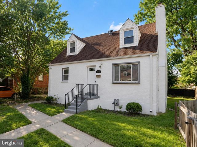 1511 CREST RD, Silver Spring, MD 20902