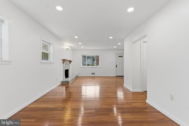 1511 CREST RD, Silver Spring, MD 20902