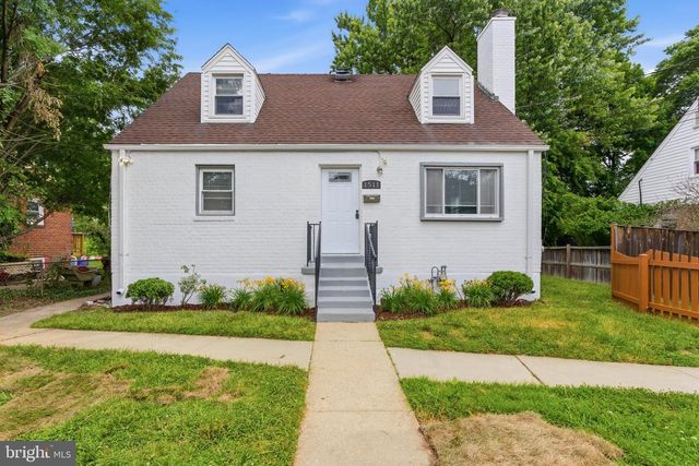 1511 CREST RD, Silver Spring, MD 20902