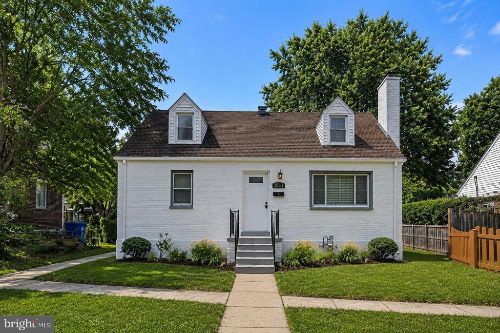 1511 CREST RD, Silver Spring, MD 20902
