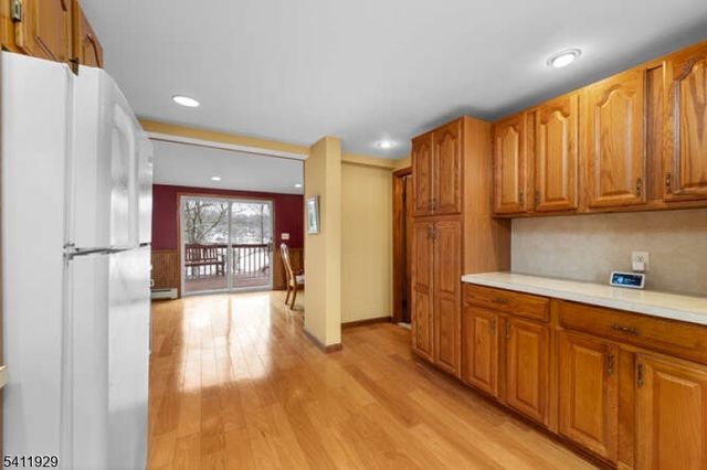 32 Clayton Rd, West Milford Twp., NJ 07421