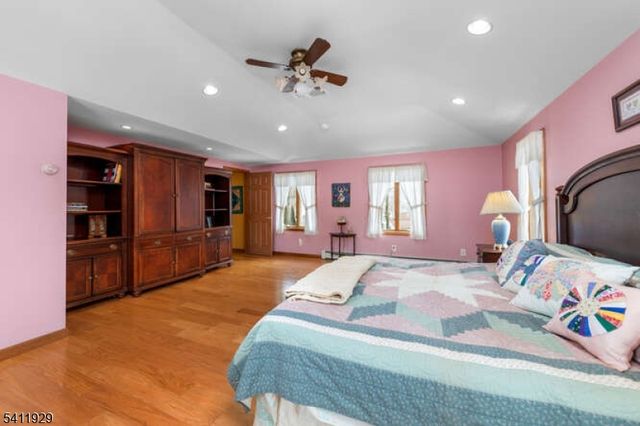 32 Clayton Rd, West Milford Twp., NJ 07421