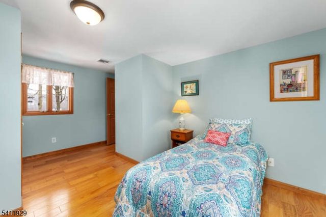 32 Clayton Rd, West Milford Twp., NJ 07421