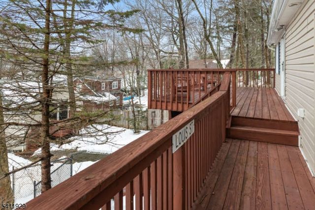 32 Clayton Rd, West Milford Twp., NJ 07421