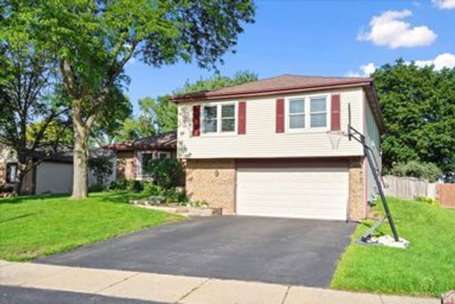 1434 Coral Reef Way, Lake Zurich, IL 60047