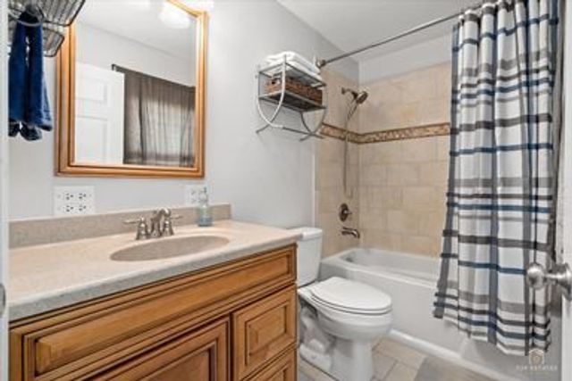 1434 Coral Reef Way, Lake Zurich, IL 60047