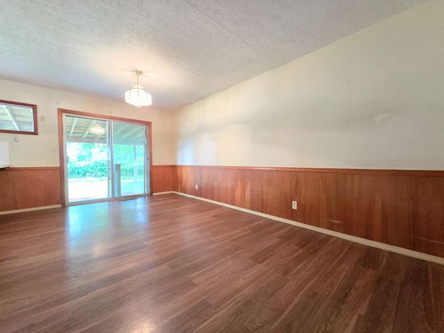 1225 E Rosebrier Street, Springfield, MO 65804