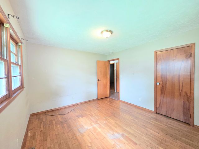 1225 E Rosebrier Street, Springfield, MO 65804