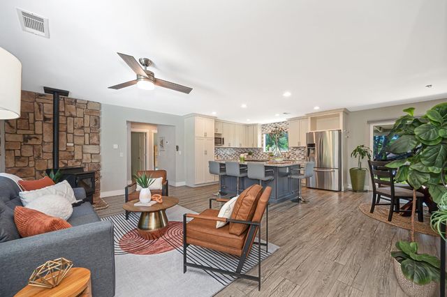 2720 La Canada Ct, Cameron Park, CA 95682